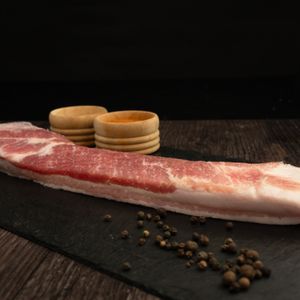 PORK BELLY C/PIEL NATURAL KG